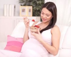 ibu hamil makan sehat